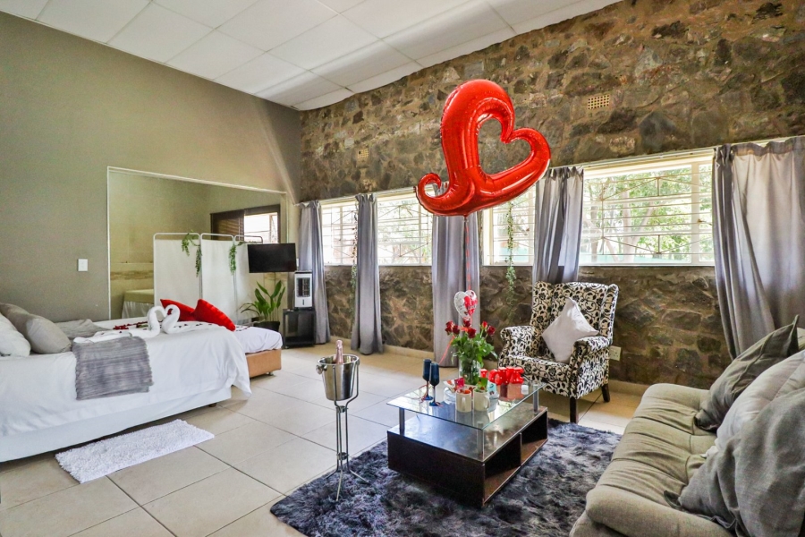 15 Bedroom Property for Sale in Hartbeespoort Rural North West